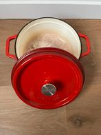 Sola gietijzeren stoofpan 24 cm – rood, Huis en Inrichting, Keuken | Potten en Pannen, Ophalen, Zo goed als nieuw