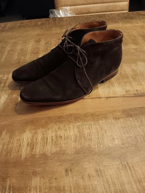 Van Lier Suède Donkerbruin M46.5 (11.5) Zeer Netjes, Kleding | Heren, Schoenen, Zo goed als nieuw, Veterschoenen, Bruin, Ophalen of Verzenden