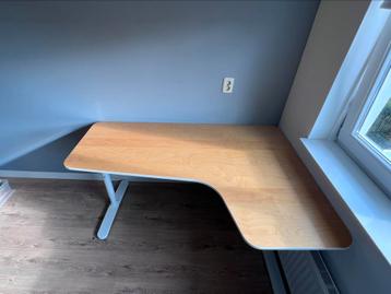 Ikea (‘bekant’)  hoekbureau - afbeelding 1