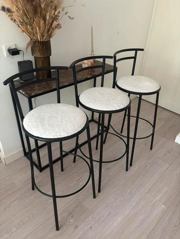 3 matzwarte teddy barkrukken - hoogte 100 x zithoogte 75 cm beschikbaar voor biedingen