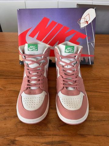 Nike Air Jordan 1 Pink maat 45 beschikbaar voor biedingen