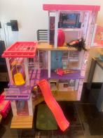 Leuk Poppenhuis met glijbaan, Kinderen en Baby's, Speelgoed | Poppenhuizen, Ophalen, Gebruikt, Poppenhuis