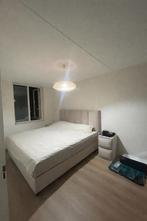 Boxspring 200x220 met nachtkastjes, Huis en Inrichting, Ophalen, Gebruikt, Beige, Tweepersoons