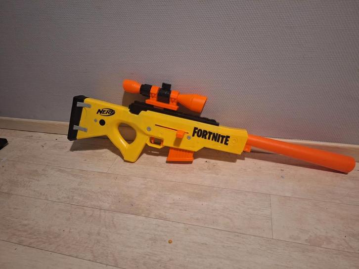 Nerf Guns, Kinderen en Baby's, Speelgoed | Buiten | Actiespeelgoed, Zo goed als nieuw, Ophalen of Verzenden