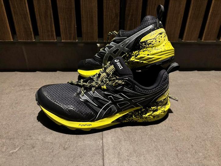 Asics Trabuco terra trail hardloopschoenen maat 40, Sport en Fitness, Loopsport en Atletiek, Nieuw, Hardloopschoenen, Hardlopen