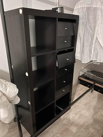 IKEA Kallax Kast Zwart met Laatjes beschikbaar voor biedingen