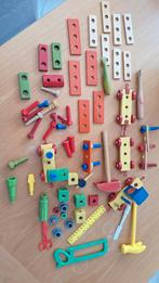 HEROS | Houten en kunstof bouwdelen met gereedschap Vintage, Ophalen of Verzenden, Gebruikt, Overige typen