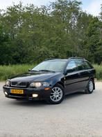 Volvo V40 2.0 I 16V 2004 Zwart, Auto's, Volvo, Voorwielaandrijving, 136 pk, 1948 cc, 4 cilinders