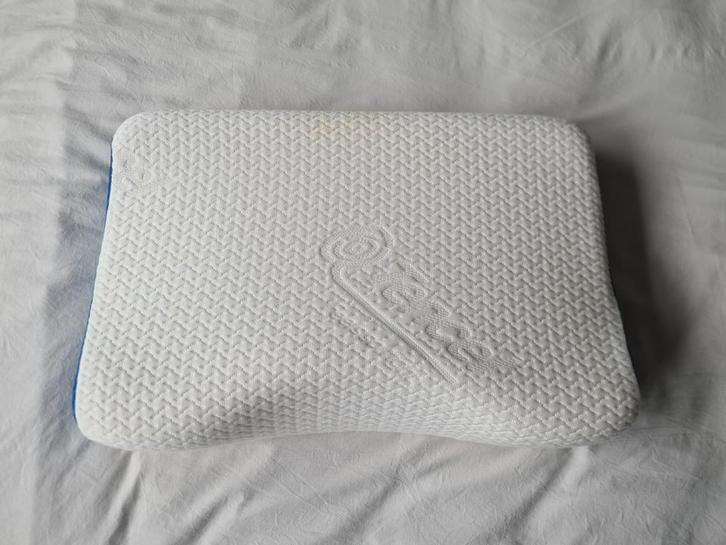 Tencel Memory Foam Kussen, Huis en Inrichting, Slaapkamer | Beddengoed, Gebruikt, Kussen, Eenpersoons, Wit, Ophalen of Verzenden