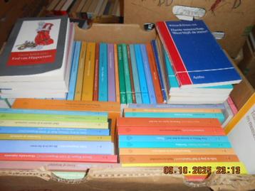 boeken annalen van het thijmgenootschap, 67 stuks beschikbaar voor biedingen