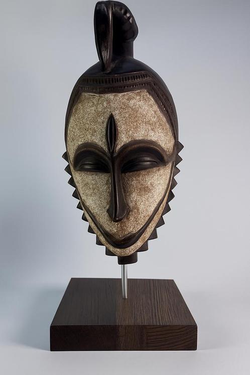 Afrikaans masker  – Punu / Kwele – Gabon met vogelornament, Antiek en Kunst, Kunst | Beelden en Houtsnijwerken, Ophalen of Verzenden