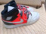 Jordan 1 Mid - Maat 38, Wit, Ophalen of Verzenden, Sneakers of Gympen, Jordan