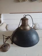 Mooie zwarte lamp, Ophalen