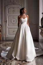 Milla Nova Wedding Dress - Eridana, Ophalen, Zo goed als nieuw, Trouwjurk
