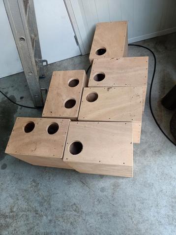 Houten Bakken / Bedklossen beschikbaar voor biedingen