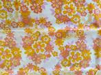 Stof van kussensloop jaren 70 vintage retro bloemen, Gebruikt, 120 cm of meer, Oranje, Ophalen of Verzenden