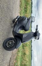 Vespa sprint Notte, Fietsen en Brommers, Scooters | Vespa, Ophalen, Maximaal 45 km/u, Vespa S, Zo goed als nieuw