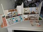 Poppenhuis, geheel nieuw, oude inventaris, Verzamelen, Poppenhuizen en Toebehoren, Ophalen, Zo goed als nieuw, Poppenhuis