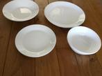 Ikea keukenset, borden, mokken, schaaltjes., Ophalen, Gebruikt, Effen, Bord(en)