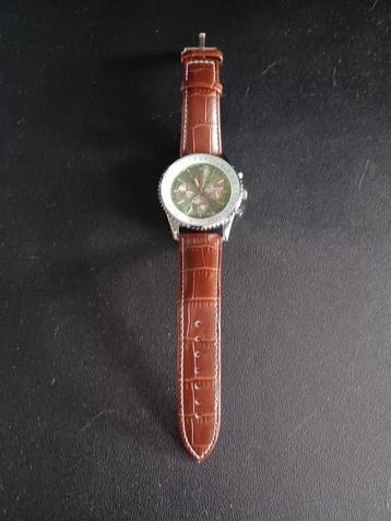 Breitling Navitimer bruine leren band lichtgroene plaat. beschikbaar voor biedingen