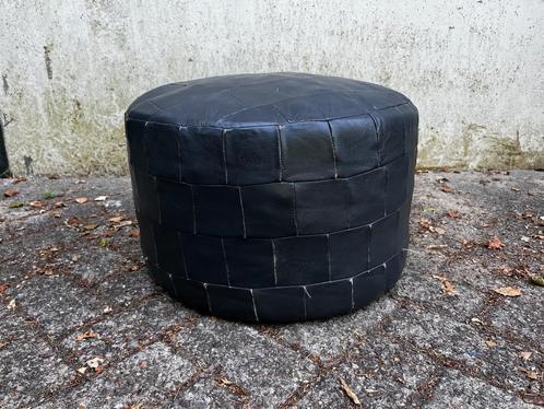 Poef | patchwork | leer | blauw / grijs, Verzamelen, Retro, Huis en Inrichting, Ophalen