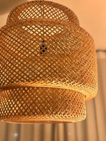 Twee IKEA Hanglampen beschikbaar voor biedingen