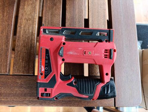Milwaukee M12 BST Accu nietmachine, Doe-het-zelf en Verbouw, Gereedschap | Boormachines, Zo goed als nieuw, Ophalen