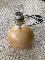 Tafellamp houten bol lamp!, Huis en Inrichting, Lampen | Tafellampen, Ophalen of Verzenden, Zo goed als nieuw, Minder dan 50 cm