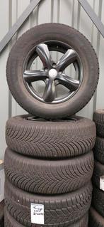 Hyundai Tucson Winterbanden Set 215/70 R16 TPMS, Ophalen, 16 inch, Banden en Velgen, Winterbanden