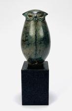 566. Bronzen uil op granieten sokkel, Jan Westerhof, Antiek en Kunst, Ophalen of Verzenden