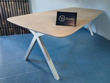 Eettafel industrieel Deens ovaal div onderstellen op maat le beschikbaar voor biedingen