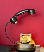 tafellamp “vintage telefoon", Huis en Inrichting, Lampen | Tafellampen, Gebruikt, Ophalen of Verzenden, Vintage,Funky,Home,Decoratief,Cool,Retro,Design.