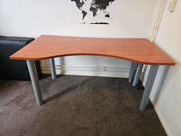 Bureau beschikbaar voor biedingen