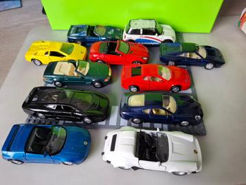 Set van 11 diverse Sportautos (Mercedes, Ferrari, Lotus) beschikbaar voor biedingen