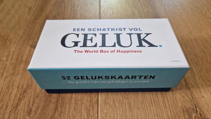 Een schatkist vol Geluk/The world box op happiness, Boeken, Psychologie, Zo goed als nieuw, Ophalen of Verzenden