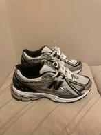 New Balance 1906 - Maat 40.5 - Zo goed als nieuw!, New Balance, Wit, Ophalen of Verzenden, Sneakers of Gympen