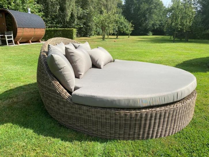 design ronde kingsize ligbedden zeer stevig, Tuin en Terras, Ligbedden, Nieuw, Kunststof, Ophalen of Verzenden