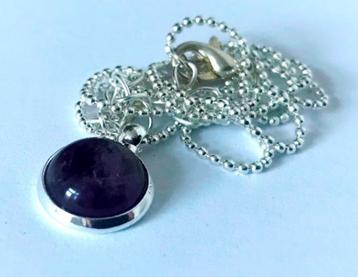 Mooie prachtige natuurlijke amethist Cabochon ketting hanger beschikbaar voor biedingen