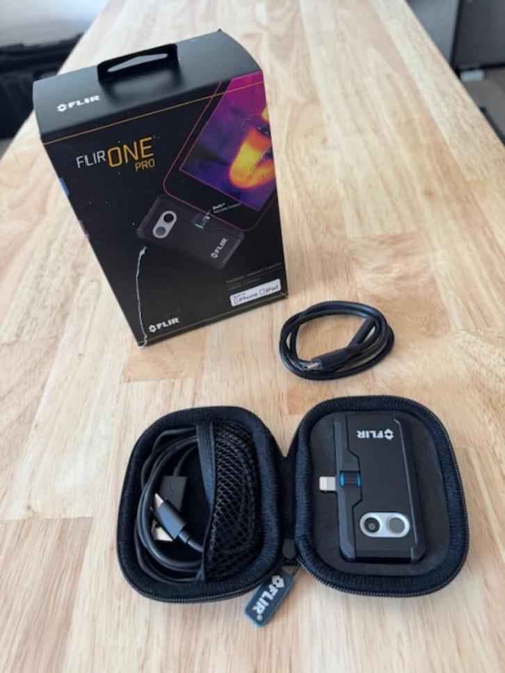 FLIR One Pro warmtebeeld camera voor IOS (USB-C & Lightning), Doe-het-zelf en Verbouw, Meetapparatuur, Zo goed als nieuw, Temperatuur