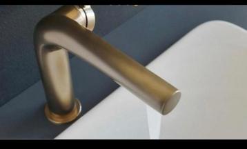 Nieuwe bronskleurige luxe wastafelkraan beschikbaar voor biedingen