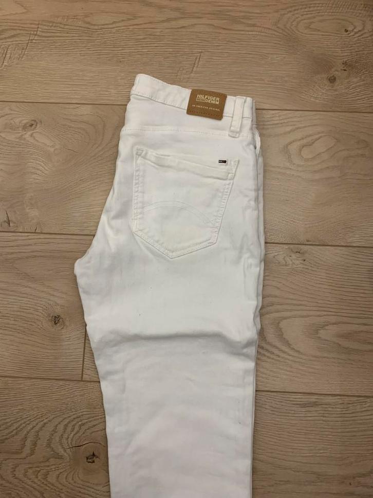 Tommy hilfiger jeans wit maat 176 verstelbare taille, Kinderen en Baby's, Kinderkleding | Maat 176, Nieuw, Meisje, Broek, Ophalen