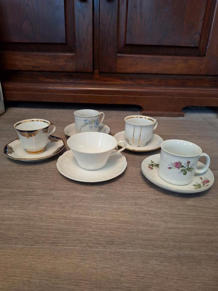 Diverse Kopjes en Schotels - Vintage, Huis en Inrichting, Keuken | Servies, Gebruikt, Kop(pen) en/of Schotel(s), Overige stijlen