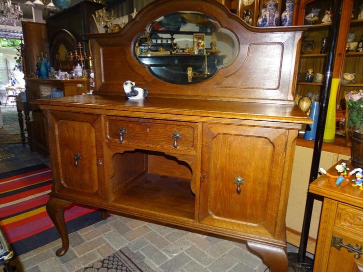 Antieke buffetkast met geslepen spiegel, Huis en Inrichting, Kasten | Buffetkasten, Gebruikt, Met lade(s), Met deur(en), Eikenhout