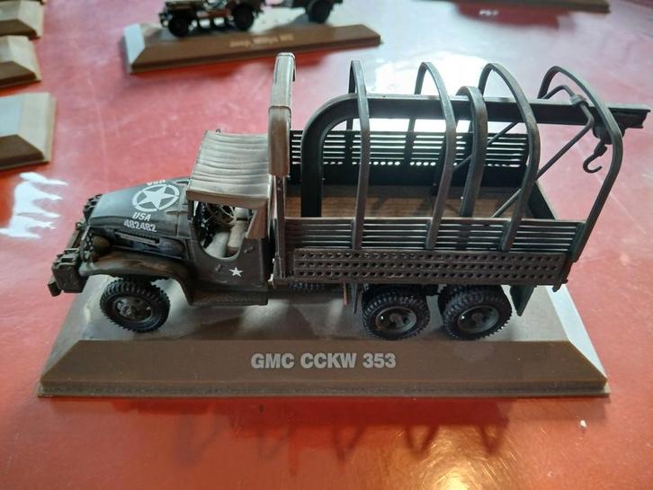 Militaire voertuigen 1: 43 op
Schaalmodel, Verzamelen, Militaria | Algemeen, Landmacht, Nederland, Ophalen of Verzenden