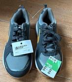 Nieuwe Decathlon Zaal Hockeyschoenen Maat 38, Ophalen of Verzenden, Nieuw, Grijs, Sportschoenen