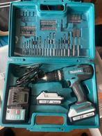 Makita cordless power driver drill with bits, Doe-het-zelf en Verbouw, Gereedschap | Boormachines, Ophalen, Gebruikt, Boor- en Schroefmachine