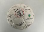 Ajax bal met namen en handtekeningen van selectie 2000-2001, Sport en Fitness, Voetbal, Nieuw, Bal, Ophalen of Verzenden