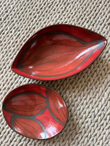 Pentik vintage schalen set beschikbaar voor biedingen