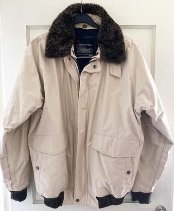 Stone Cast winterjack XL beschikbaar voor biedingen