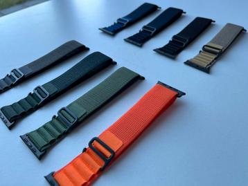 ️ Black / Zwart uitvoering ️ Alpine bandjes Apple Watch beschikbaar voor biedingen